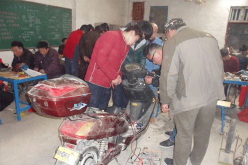 �W(xu��)У�L(f��ng)��8